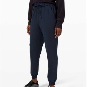 Lululemon Keep Moving Navy Jogger Pants- size 6